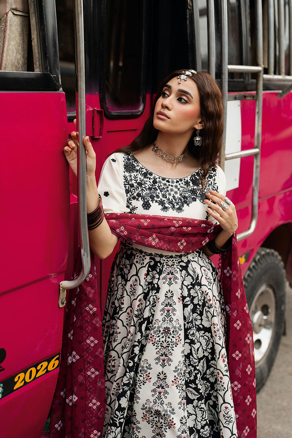 Ivory White Embroidered & Digital Printed Lawn 21-Panel Anarkali Peshwaz with Chiffon Dupatta – Stitched Pakistani Dress UK | Shagna Ek Dopahar SP-101 (Ada) - View 4