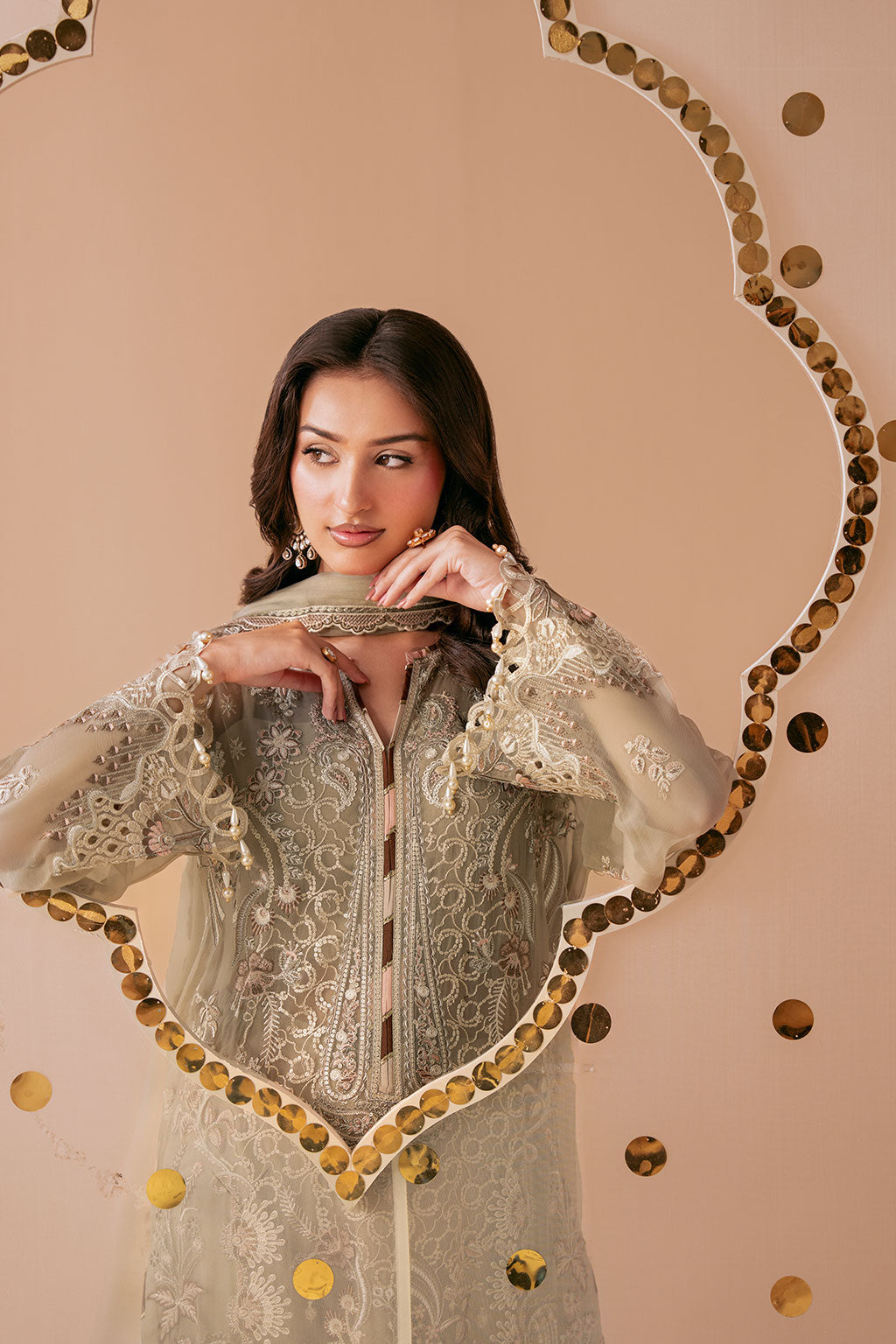 Beige Chiffon 3-Piece Suit | Dastak Q-307 – View 5