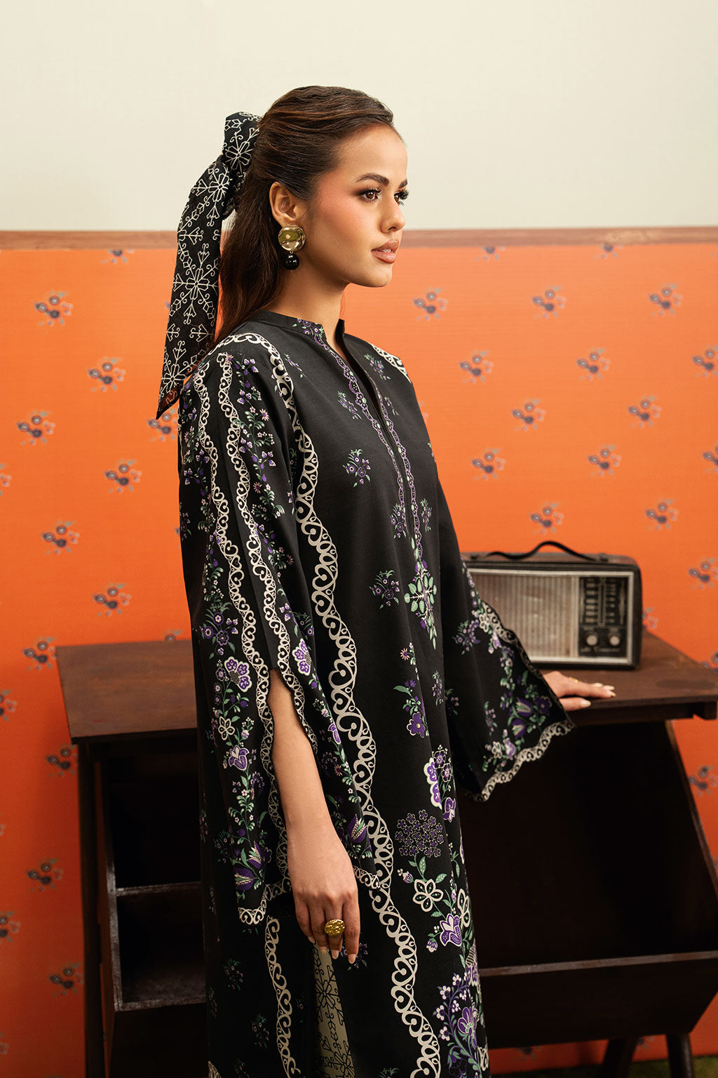 Black Floral Printed Lawn 2-Piece Set | Kurta Shirt & Cream Trouser – Ready to Wear Pakistani Everyday Casual Wear UK | Basic Prints AB-402 - View 6