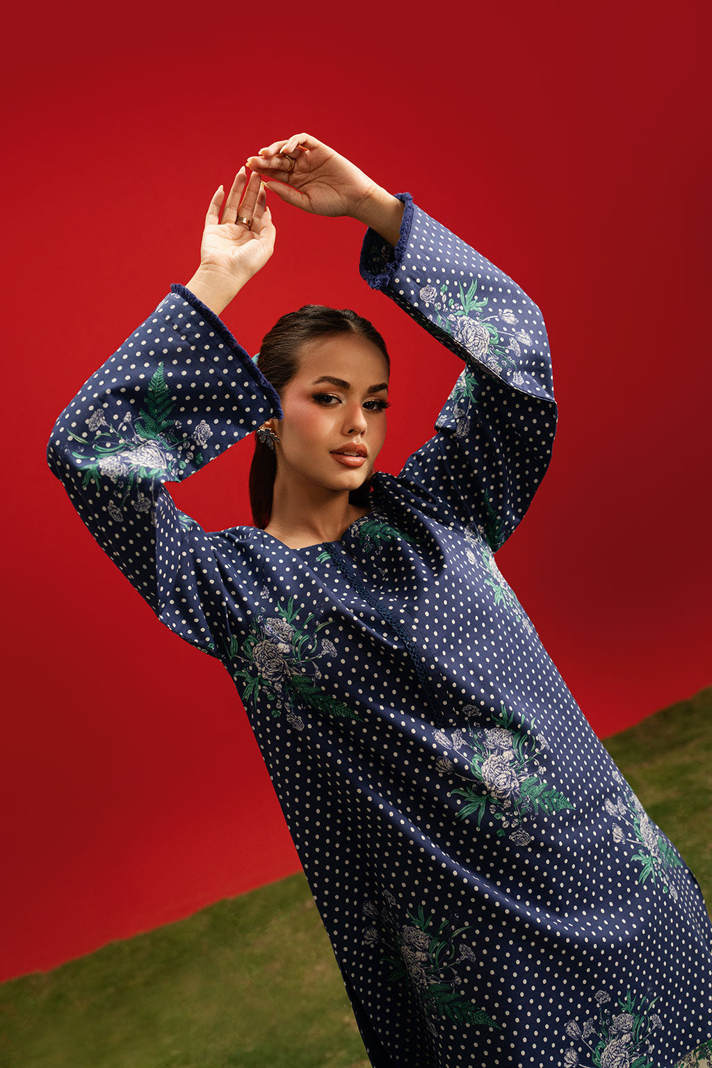 Blue Floral Printed Lawn 2-Piece Set | Kurta Shirt & Cream Trouser – Stitched Pakistani Everyday Casual Wear UK | Basic Prints AB-408 - View 5
