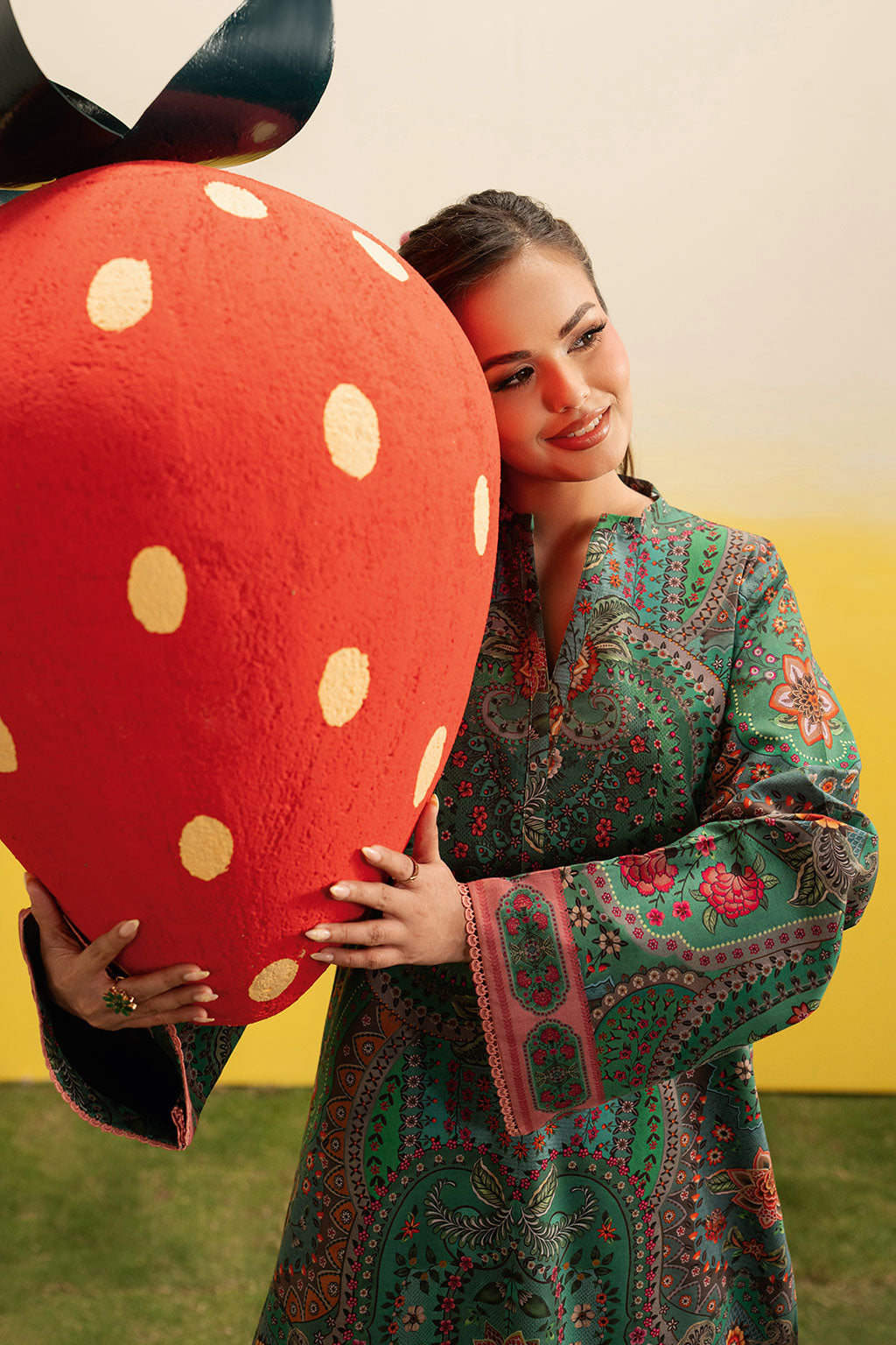 Green Floral Printed Lawn 2-Piece Set | Kurta Shirt & Cream Trouser – Ready to Wear Pakistani Everyday Casual Wear UK | Basic Prints AB-304 - View 5
